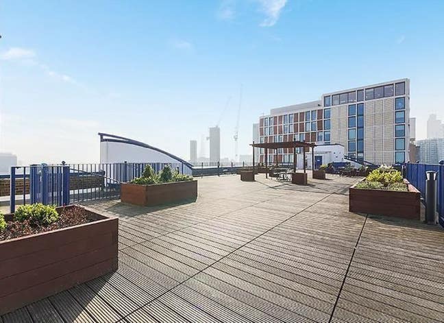 Zone 1-Roof Top Double Room in Liverppol Street Main Photo
