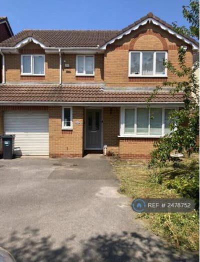 One double room in Bradley Stoke. Detached house. Main Photo