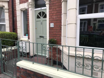 Charming Two-Bedroom Terraced House for Rent Main Photo
