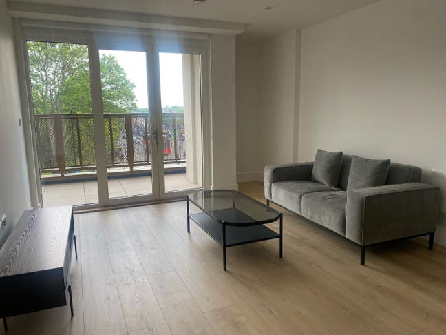 1 Bed Flat Furnished Main Photo