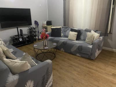  Double  Room  in Uxbridge for Professionals   Main Photo