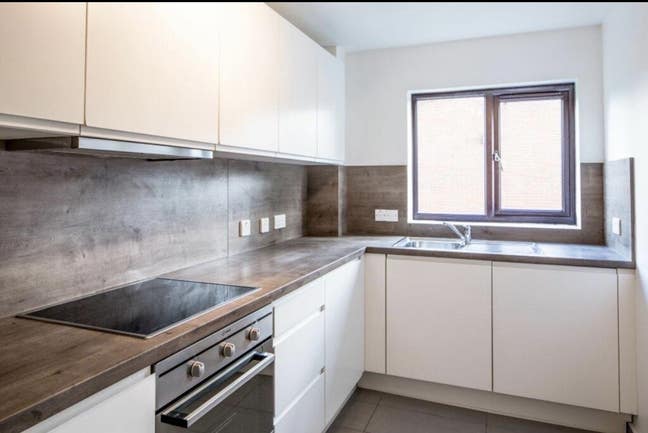 Single room to rent Main Photo