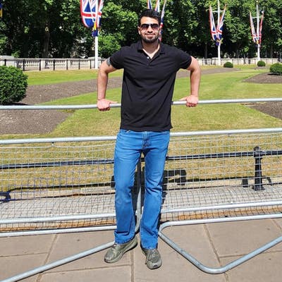 Searching for a room Main Photo