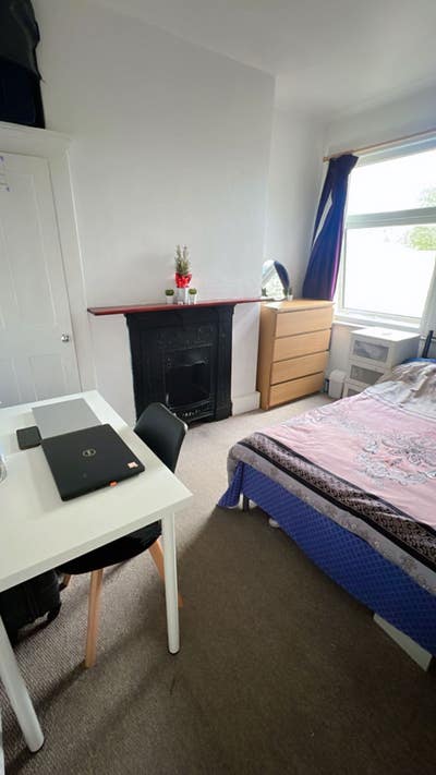 Double room in Stratford for rent from 1 August Main Photo