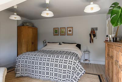 Large comfy double room, en-suite, friendly home Main Photo