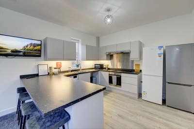 ✨ Clean Ensuite | Hinckley Centre | Professionals Main Photo