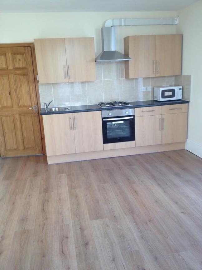 Studio Flat  near Abbey Wood Train Station Main Photo