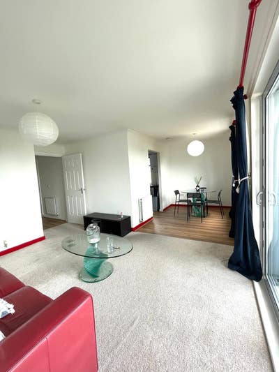 110pcm 2 bed furnished flat Southsea with parking Main Photo