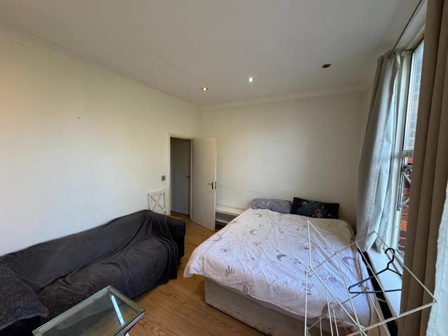 Double Room with Balcony  Main Photo