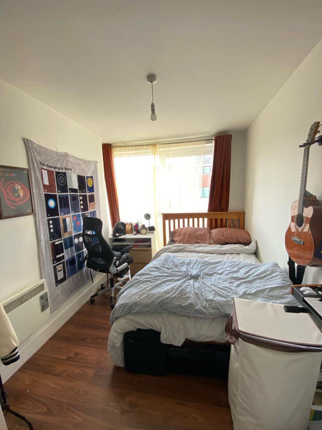 Double Room in Spacious Hackney Flat  Main Photo