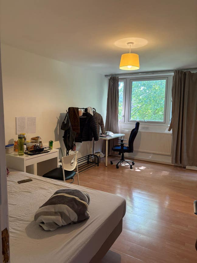 One big room with balcony for short term sublet  Main Photo