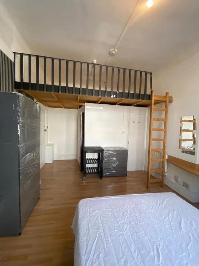 Great Value bedsit - Kilburn Main Photo