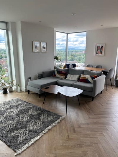Furnished Double Room in spacious apartment  Main Photo