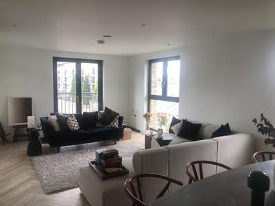 New apartment double room bills included - Taunton Main Photo