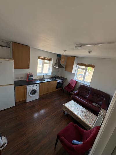 Modern 1-Bed Flat in Datchet DSS/Universal Credit  Main Photo