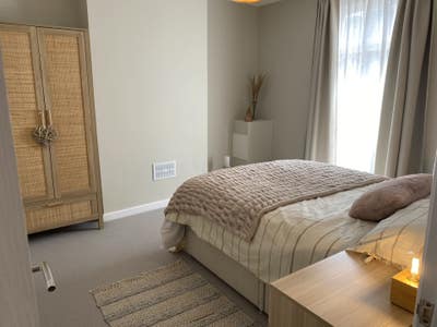 Mon-Fri Dbl Rooms (Quiet Home - 2 available) Main Photo