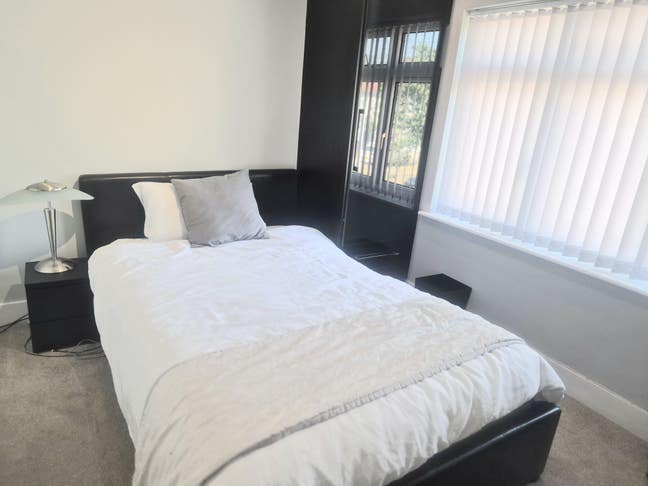 Fantastic modern double ensuite room  Main Photo