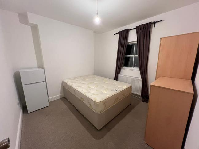 Double Room Available Camden Town NW1 0SY1 Main Photo
