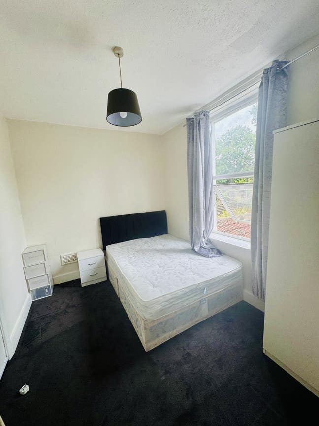 Furnished & Cosy Double Room for Rent  Main Photo