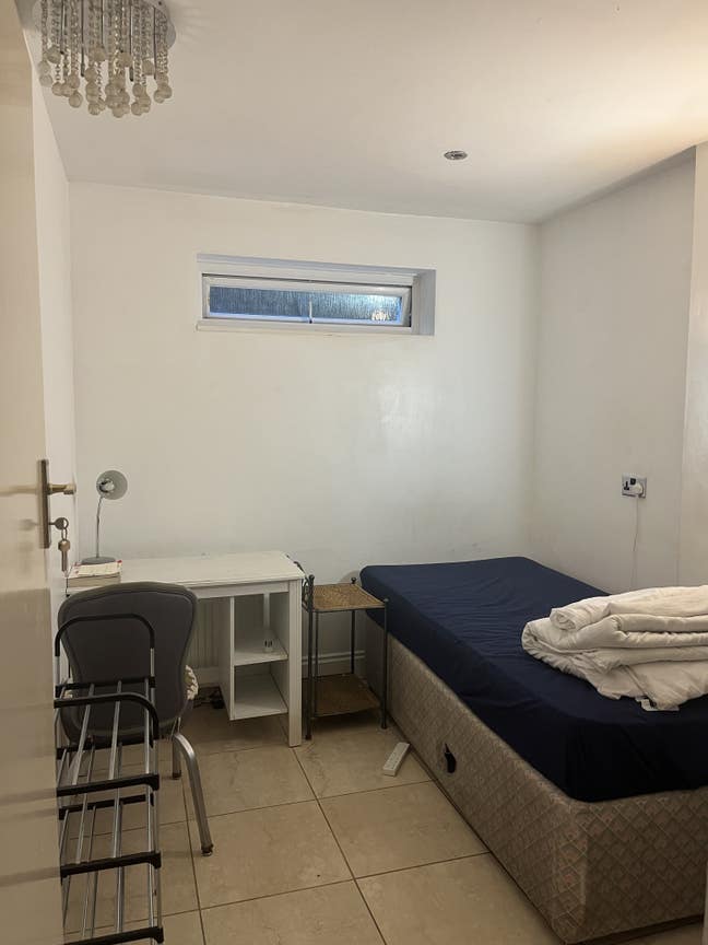 Single Rooms to let in St margarets/Richmond area Main Photo