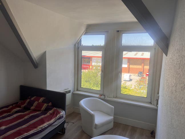 Double room in Luton town centre  Main Photo