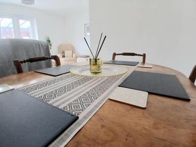 Luxury Rooms in Town Centre – Ensuite Available  Main Photo