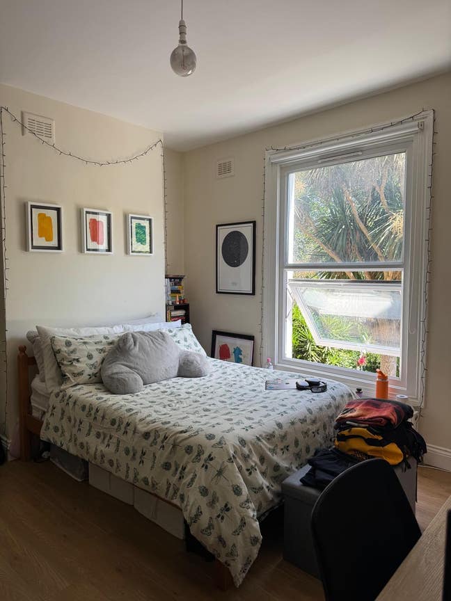 Sunny 1 Bed Available in Sunny Brixton Flat  Main Photo