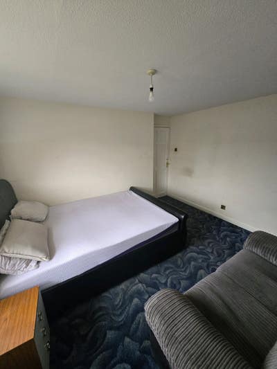 Double Room In a Shared House Main Photo