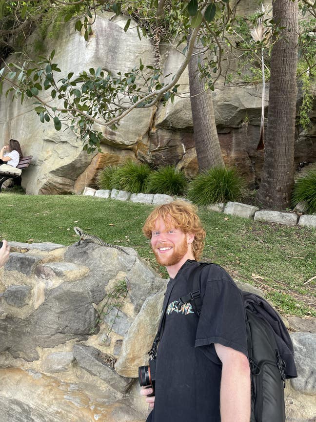 Photographer/Musician looking for double room Main Photo