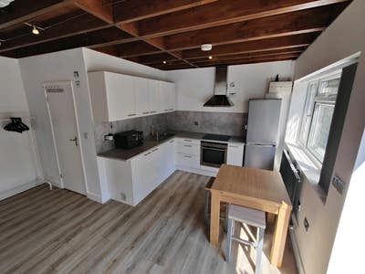 1 bedroom  Main Photo