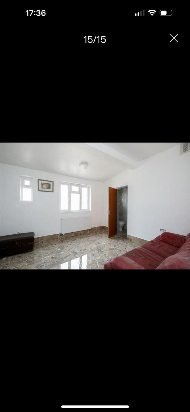 A good size room ensuite shower and toilet inside  Main Photo
