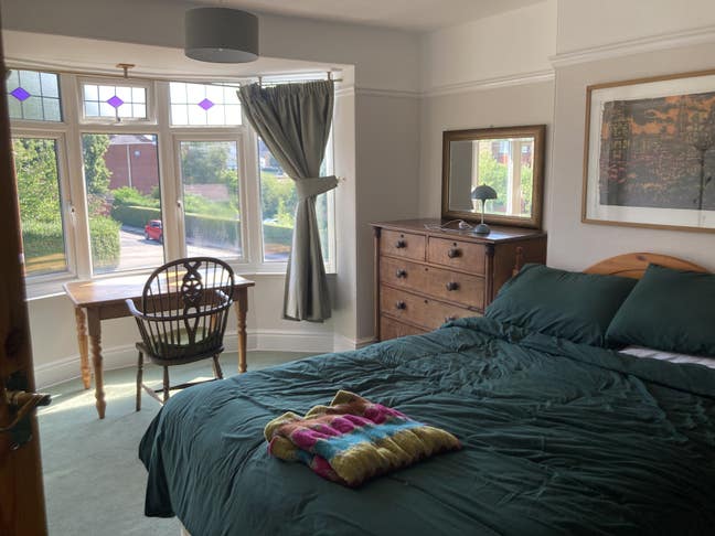 Lovely Double Room Available Main Photo
