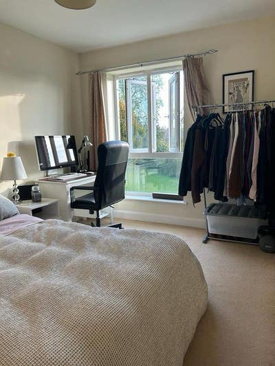 Double Room with Private Bathroom Main Photo