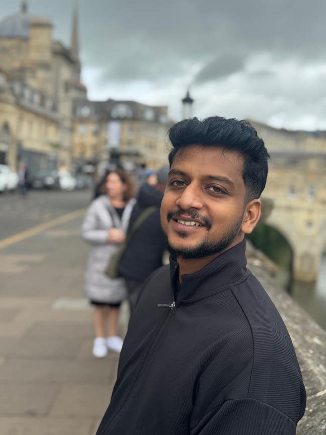 Professional Male seeks a single or double room Main Photo