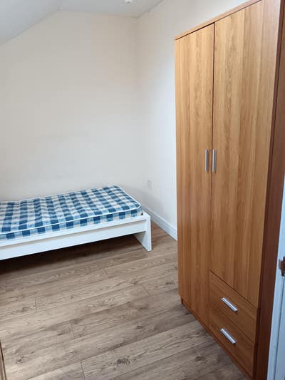 Single Furnished bedrooms for rent Main Photo