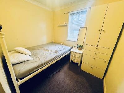 Amazing Double Room Near Uel Main Photo