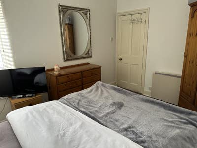Double Room on High Street  Main Photo