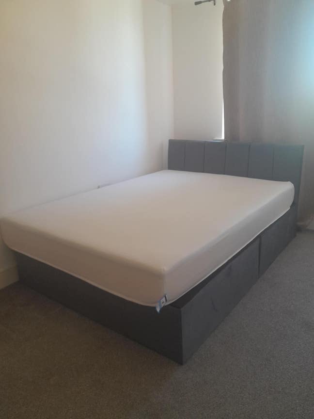 Double bed Main Photo
