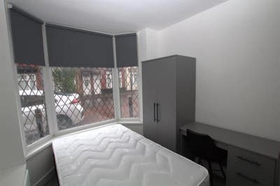En-suite Rooms for sharing, TS1 Main Photo