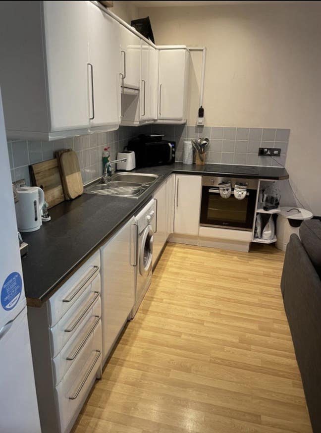 2 rooms with private bathrooms in Clifton village Main Photo