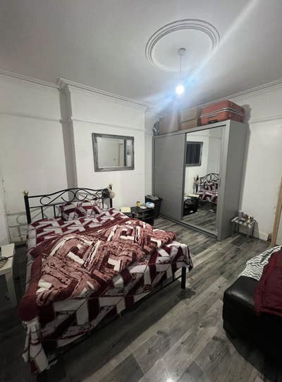Large master double room for rent  Main Photo