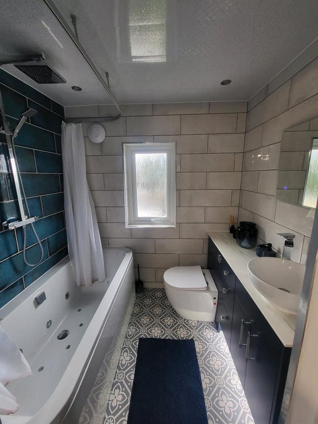 Room to rent illogan 10 minutes from 3 beachs ⛱️  Main Photo
