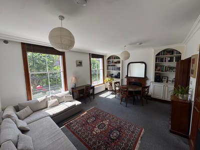 1 bed in St John’s Hill Main Photo
