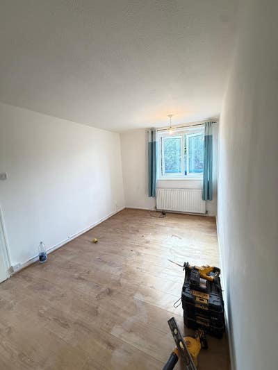 Studio Flat to Let in Colindale (NW9)  Main Photo