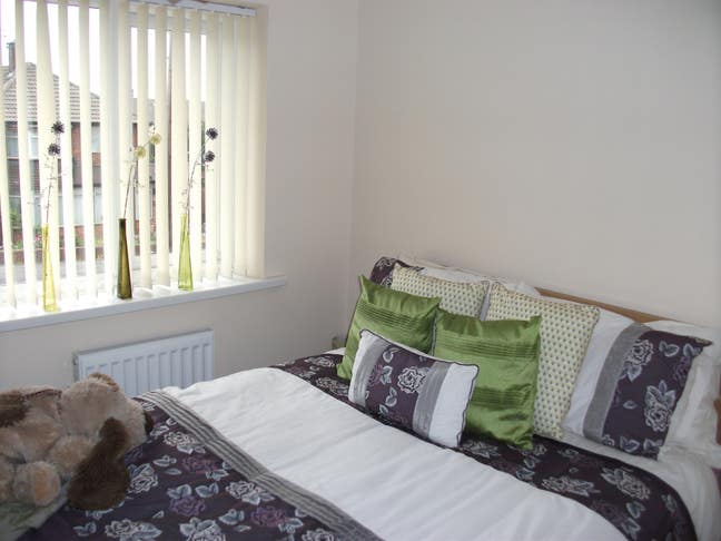 Lovely Double Room - Gosforth All Bills inc. Main Photo