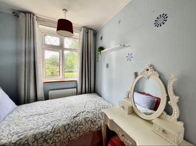 Single Room To Rent Main Photo