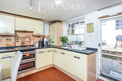 Furnished DOUBLE Room Main Photo