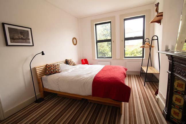 Double Room & Bathroom in West Hampstead Main Photo