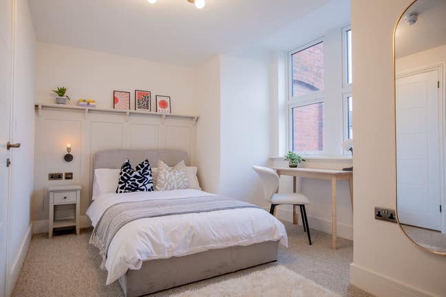 2 Rooms Available! Brand New En-Suite Rooms  Main Photo