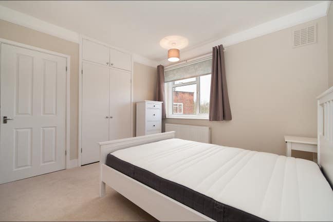  Cosy Double Room Available in Brixton Main Photo